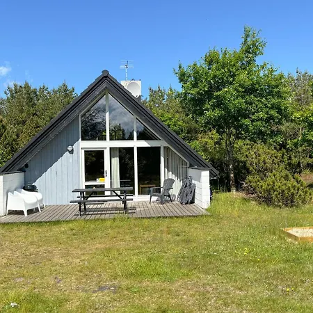 3 Bedroom Cozy In Fur