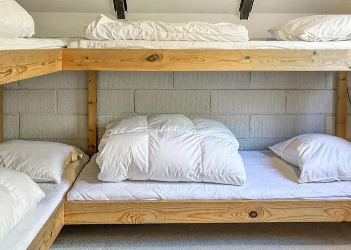 بيت للعطل 3 Bedroom Cozy In Fur