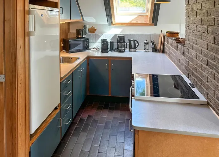 بيت للعطل 3 Bedroom Cozy In *
